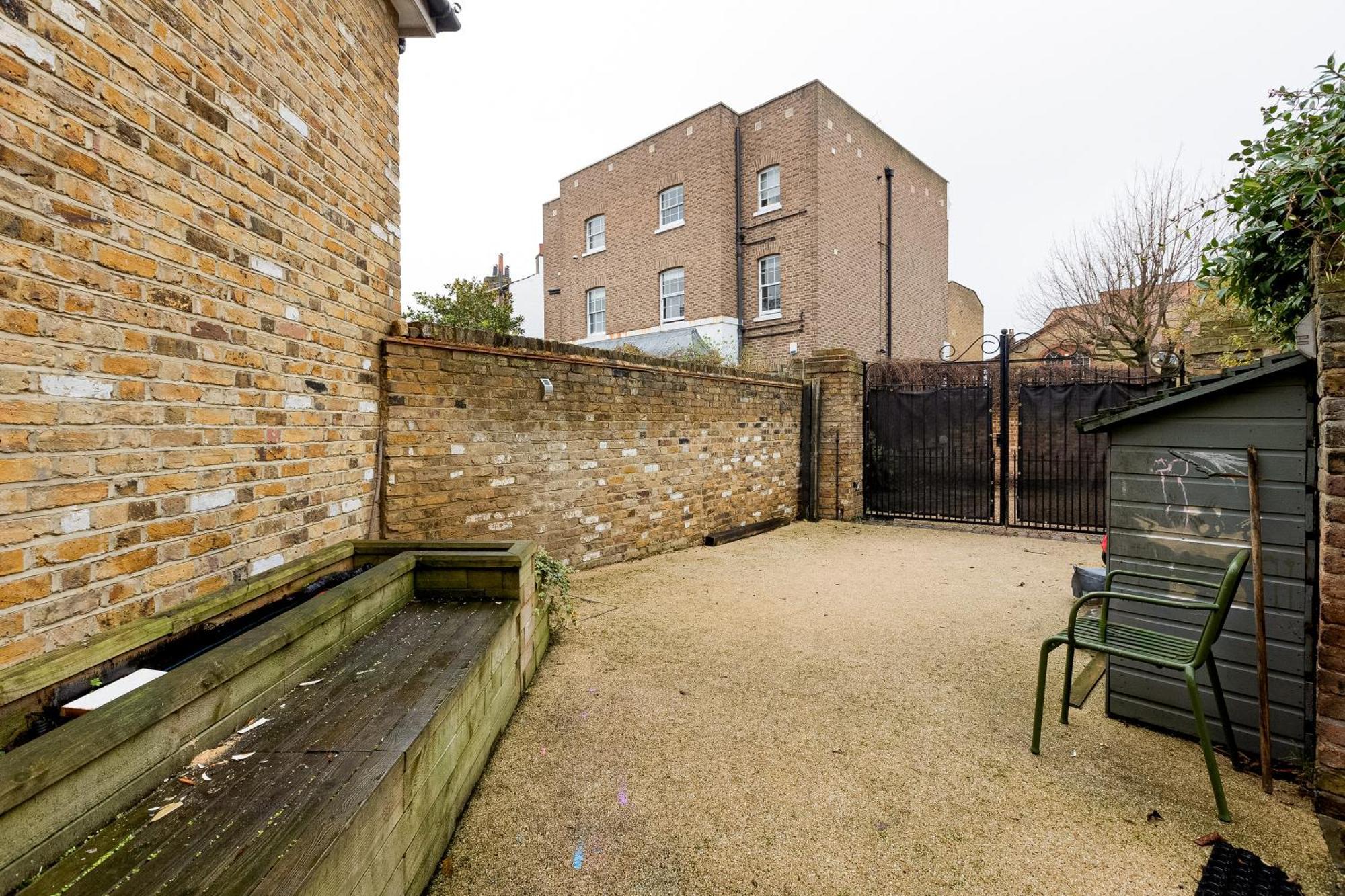3br 3lvl Home, Garden & Parking, 5min Greenwich St * London