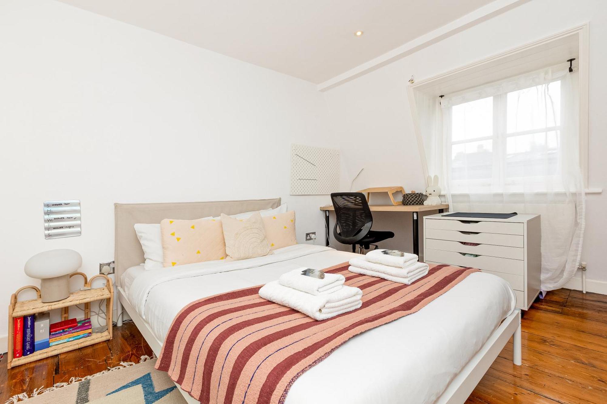 Apartment 3br 3lvl Home, Garden & Parking, 5min Greenwich St London